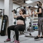 BENEFICIOS DEL ENTRENAMIENTO EN EL POSPARTO: RECUPERA TU FUERZA Y BIENESTAR